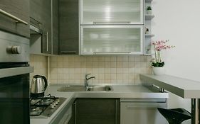 Ladenta Apartman***